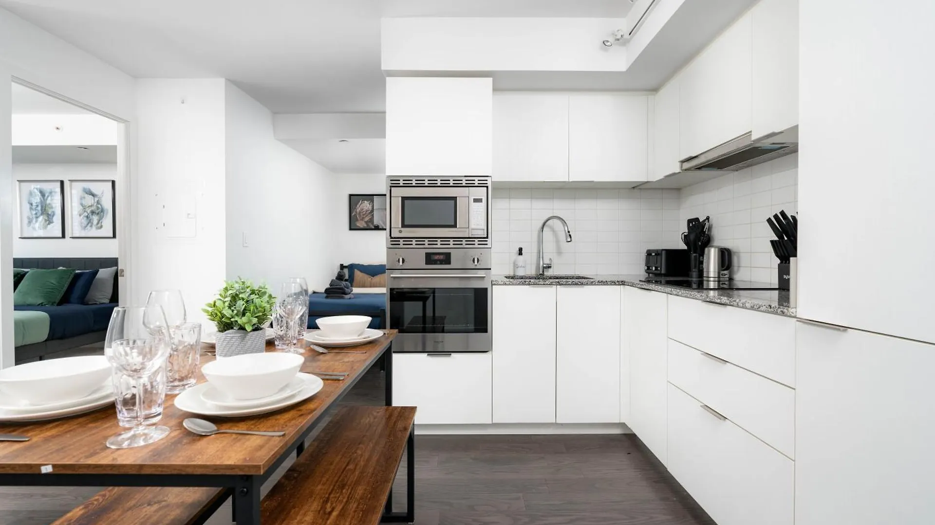 トロント2 Beds - Sleeps 3 Beside U Of T!アパートメント